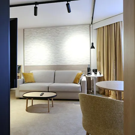 Mercure Centre Porte Des Alpes 4*