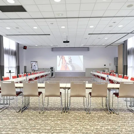 فندق Mercure Centre Porte Des Alpes 4*