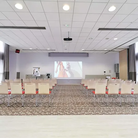 فندق Mercure Centre Porte Des Alpes 4*