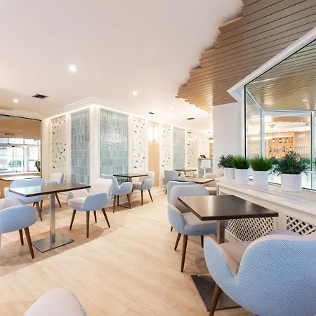 Mercure Centre Porte Des Alpes 4*