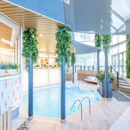 מלון Mercure Centre Porte Des Alpes