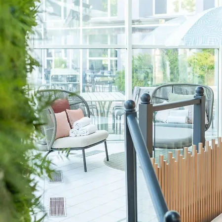 Mercure Centre Porte Des Alpes מלון 4*