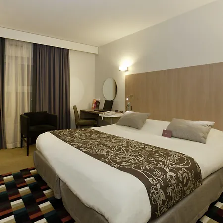 ホテル Mercure Centre Porte Des Alpes