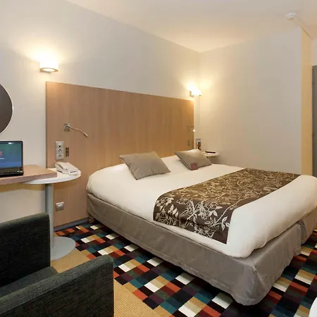 Mercure Centre Porte Des Alpes ホテル
