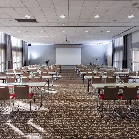 ホテル Mercure Centre Porte Des Alpes 4*