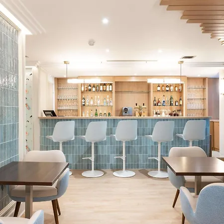 ホテル Mercure Centre Porte Des Alpes