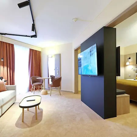 Mercure Centre Porte Des Alpes ホテル