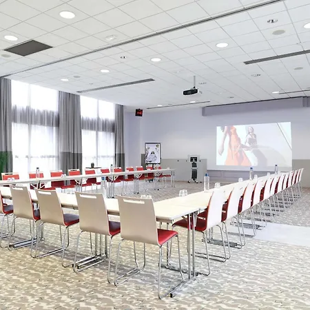 Hotel Mercure Centre Porte Des Alpes 4*