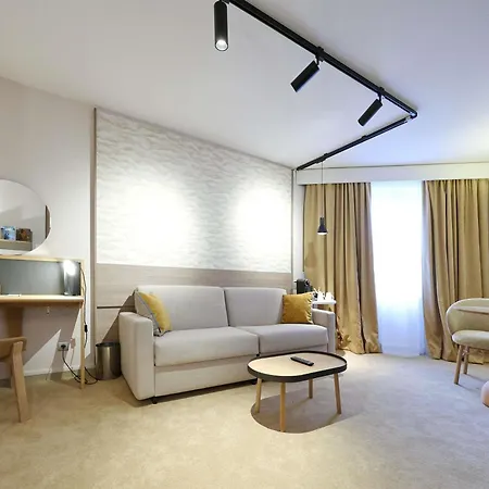 Mercure Centre Porte Des Alpes Hotel 4*