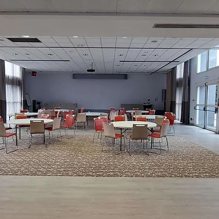 Mercure Centre Porte Des Alpes 4*