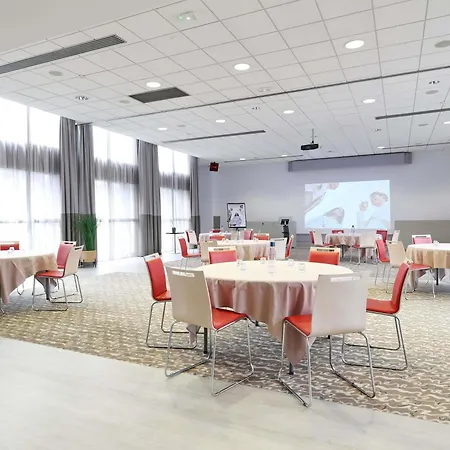 Mercure Centre Porte Des Alpes 4* グルノーブル