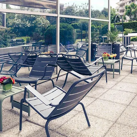 ホテル Mercure Centre Porte Des Alpes グルノーブル
