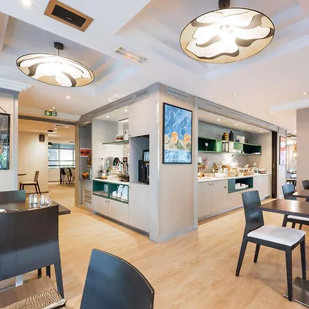 Mercure Centre Porte Des Alpes ホテル 4*