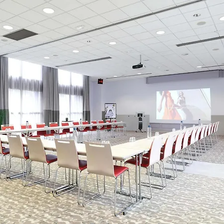 ホテル Mercure Centre Porte Des Alpes 4*