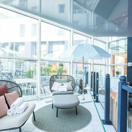 Mercure Centre Porte Des Alpes Hotel 4*