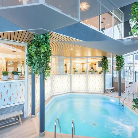Mercure Centre Porte Des Alpes 4*