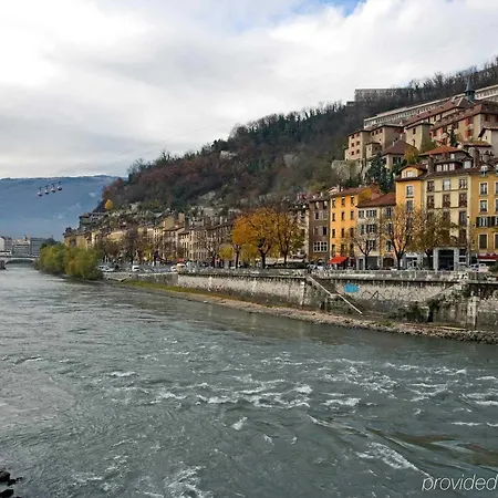 ホテル Mercure Centre Porte Des Alpes 4*
