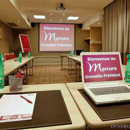 Mercure Centre Porte Des Alpes ホテル
