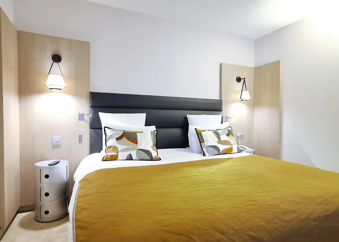 Готель Mercure Centre Porte Des Alpes Гренобль