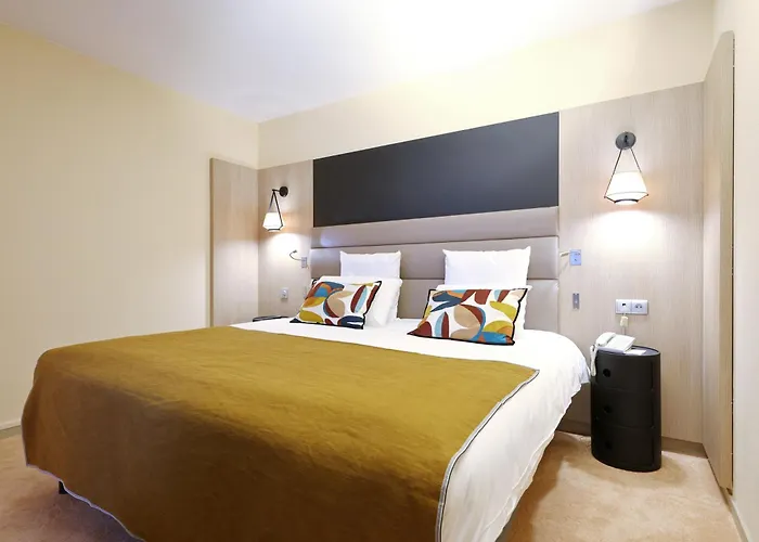 Mercure Centre Porte Des Alpes 4*