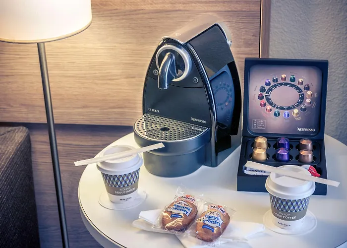 Готель Mercure Centre Porte Des Alpes