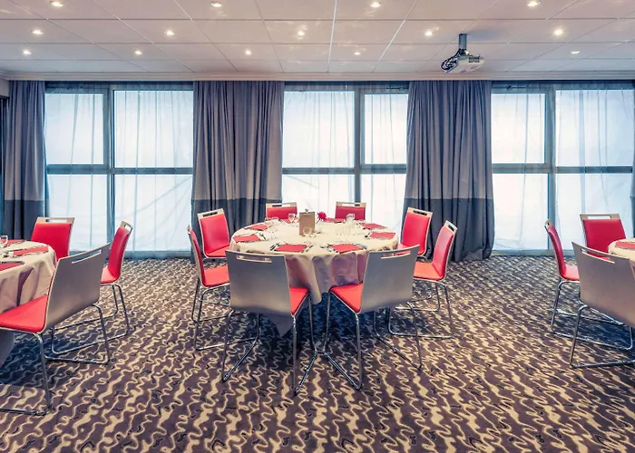 Mercure Centre Porte Des Alpes Готель