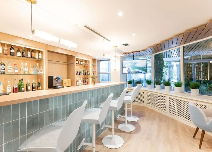 Hotel Mercure Centre Porte Des Alpes 4*