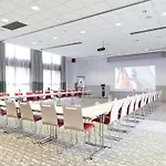 Mercure Centre Porte Des Alpes Hotel 4*