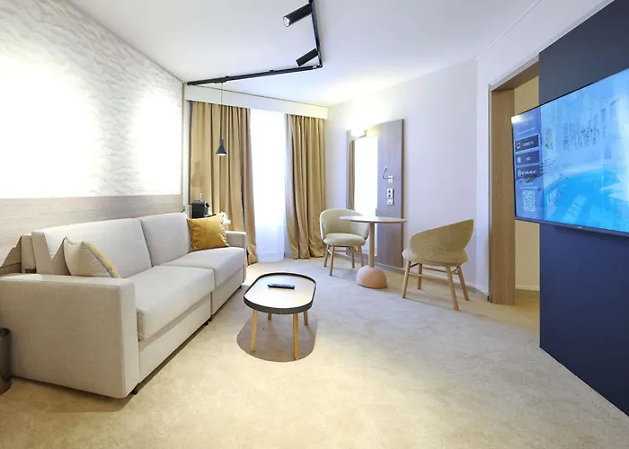 Mercure Centre Porte Des Alpes Otel 4*