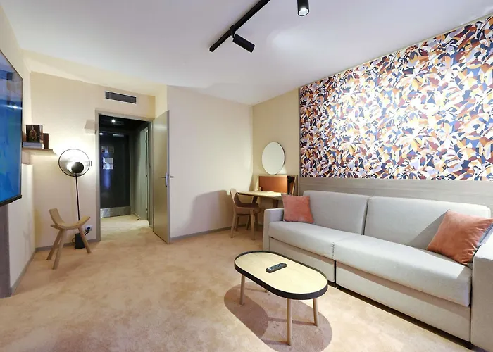 Hotel Mercure Centre Porte Des Alpes 4*